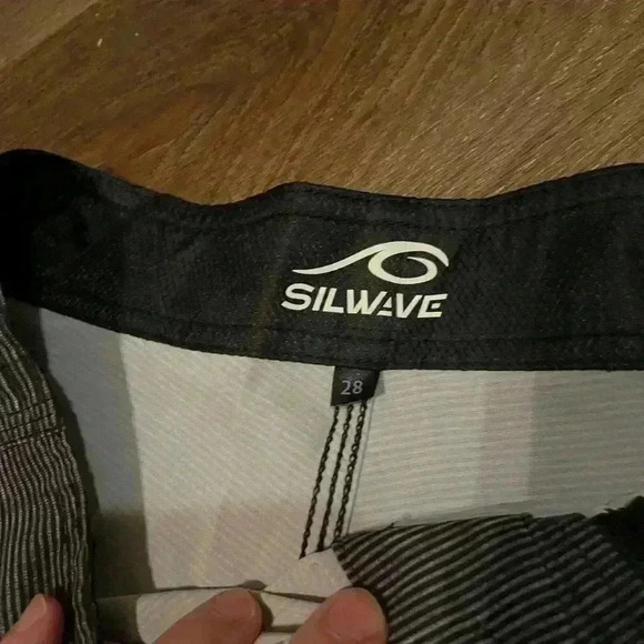 Silwave Men's Navigator High Performance Board Shorts Size 28 - Picture 11 of 12
